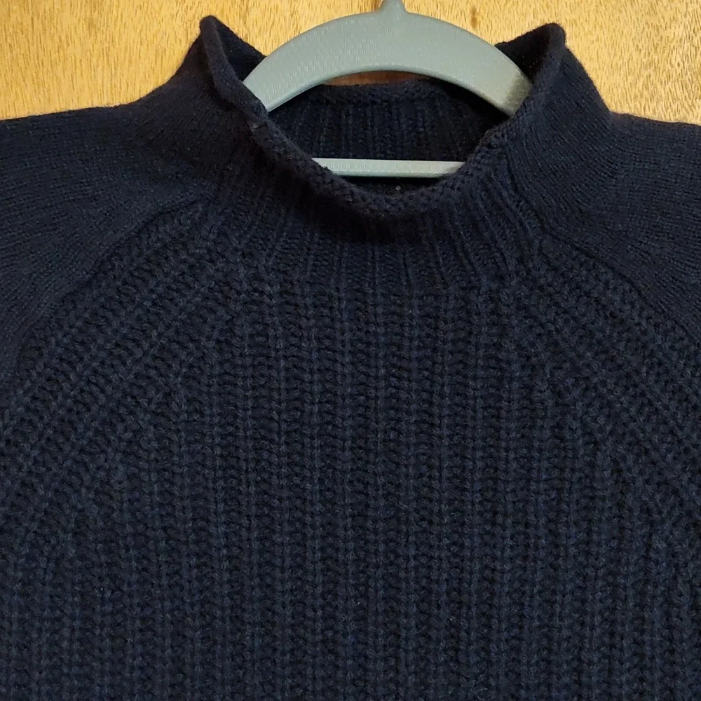 J. Crew Women's Ribbed Knit Fisherman's Sweater Navy 100% Wool Funnel Neck Sz XS
